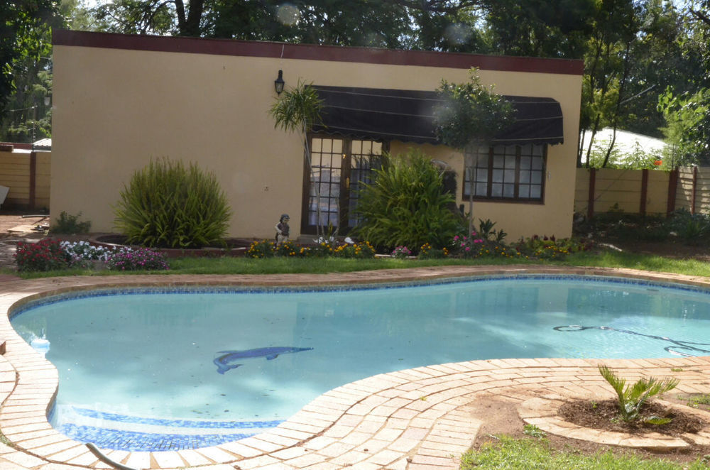 Maple Guest House Pretoria-Noord Exterior foto